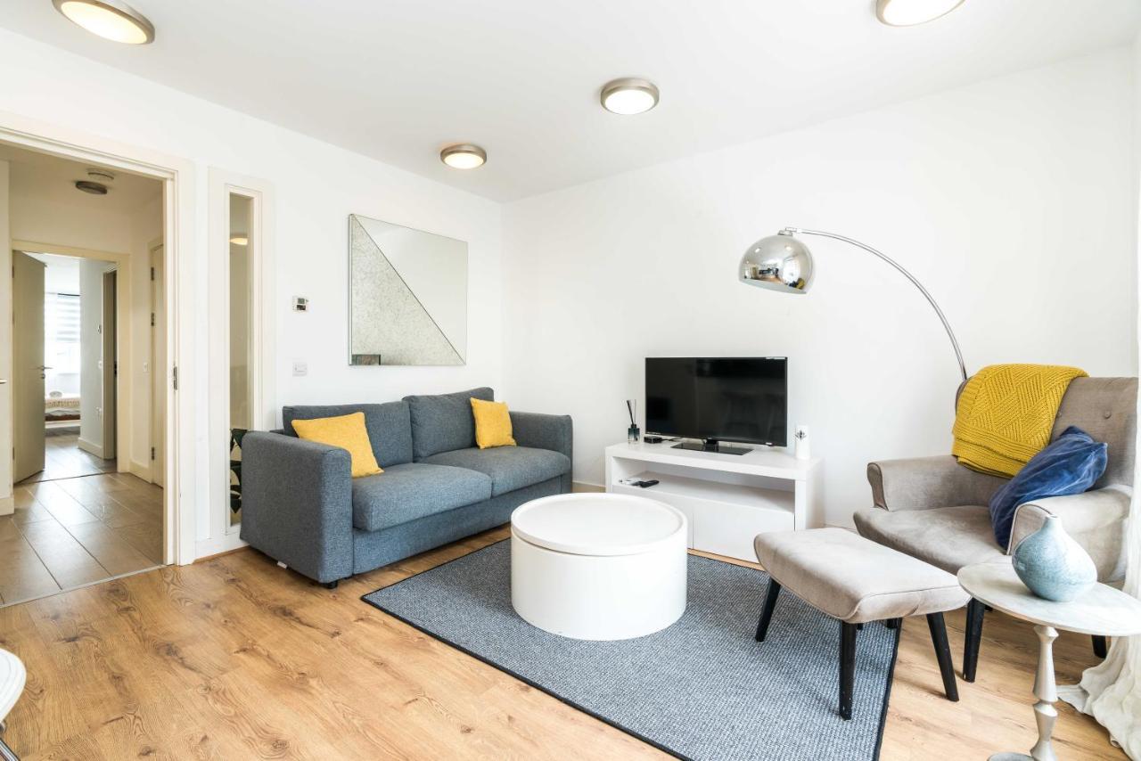 Amazing 2 Bedroom / Earls Court / Kensington London Bagian luar foto